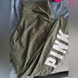 Brand New size M Pink leggings